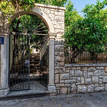 Pet Friendly In With Wifi Holiday home