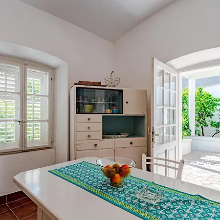 Three-bedroom In 別荘 *